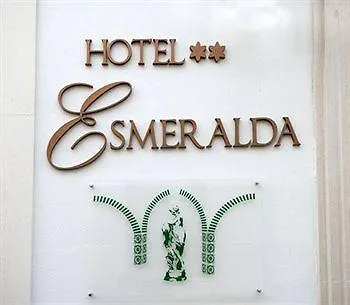Esmeralda ホテル 2*