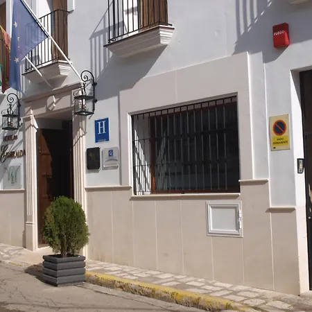 Hotel Esmeralda 2*