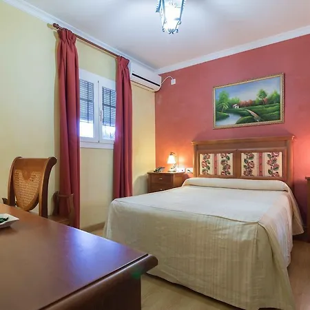 Esmeralda Hotel 2*